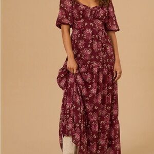 Deanne dress
Beautiful floral burgundy maxi dress